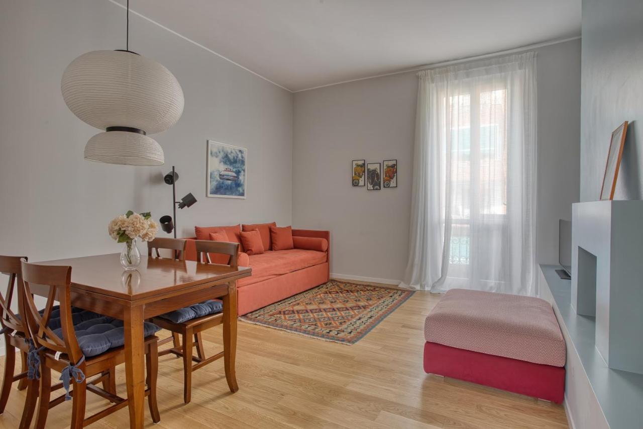 Joivy Lovely Apt, Easy Access To Centre Apartamento Milão Exterior foto