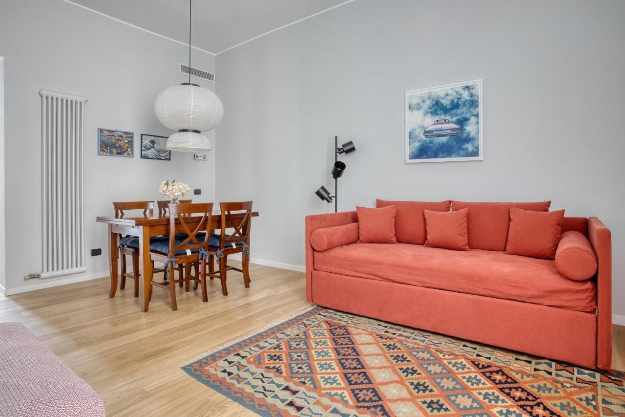Joivy Lovely Apt, Easy Access To Centre Apartamento Milão Exterior foto