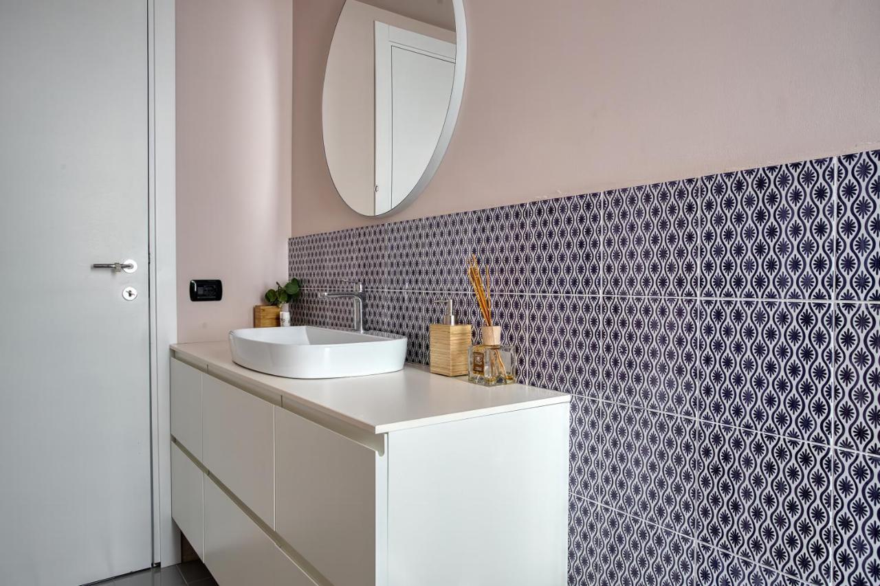 Joivy Lovely Apt, Easy Access To Centre Apartamento Milão Exterior foto