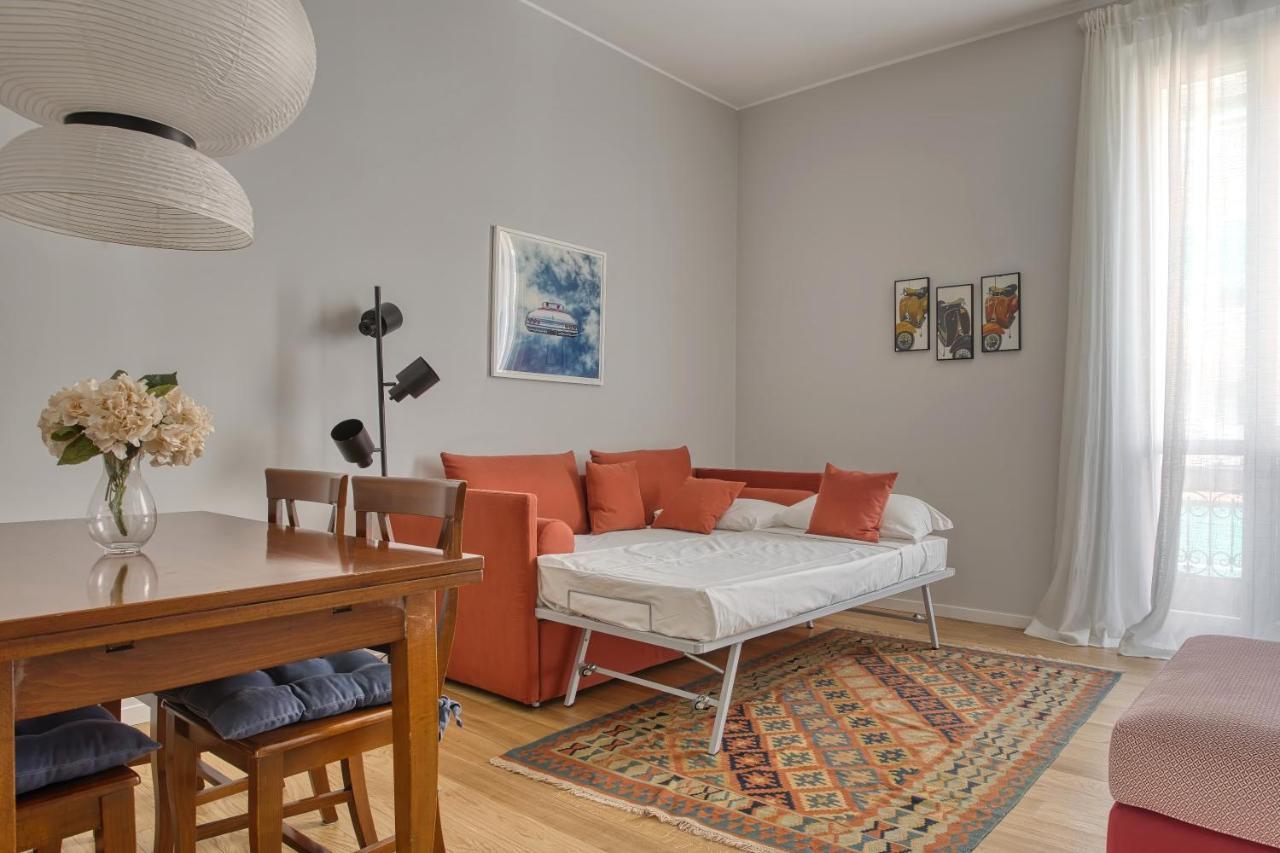 Joivy Lovely Apt, Easy Access To Centre Apartamento Milão Exterior foto